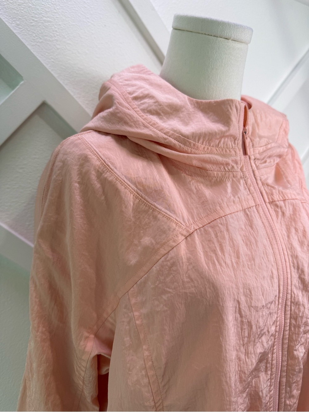 Lululemon Ready to Go Jacket In Pink Mist Size 12 Drawcord Waistband - Picture 5 of 13